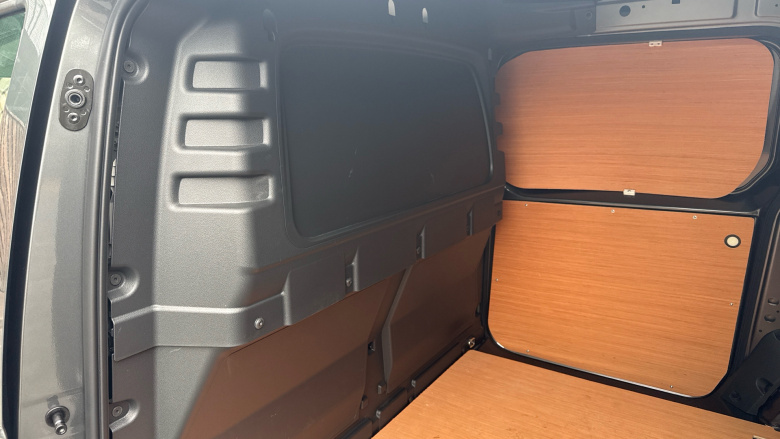 Ford Transit Connect 250 L2 Petrol 1.5 EcoBoost PHEV 150 Limited Van Auto